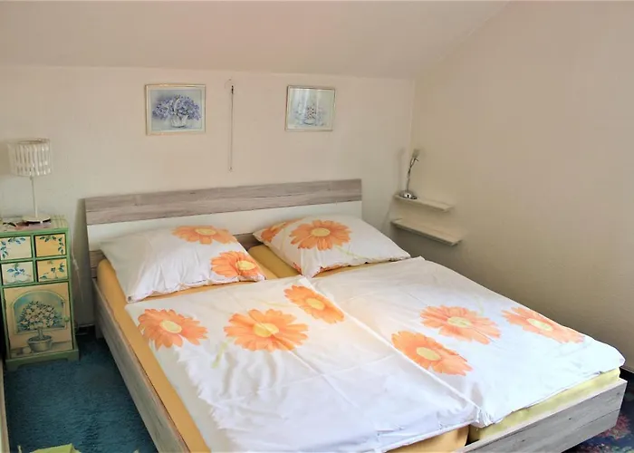 Otel Zur Post Schwanheim